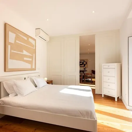 Liberdade Great Bright With Ac Elevator Garage * Лиссабон