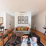 Lägenhet Liberdade Great Bright With Ac Elevator Garage